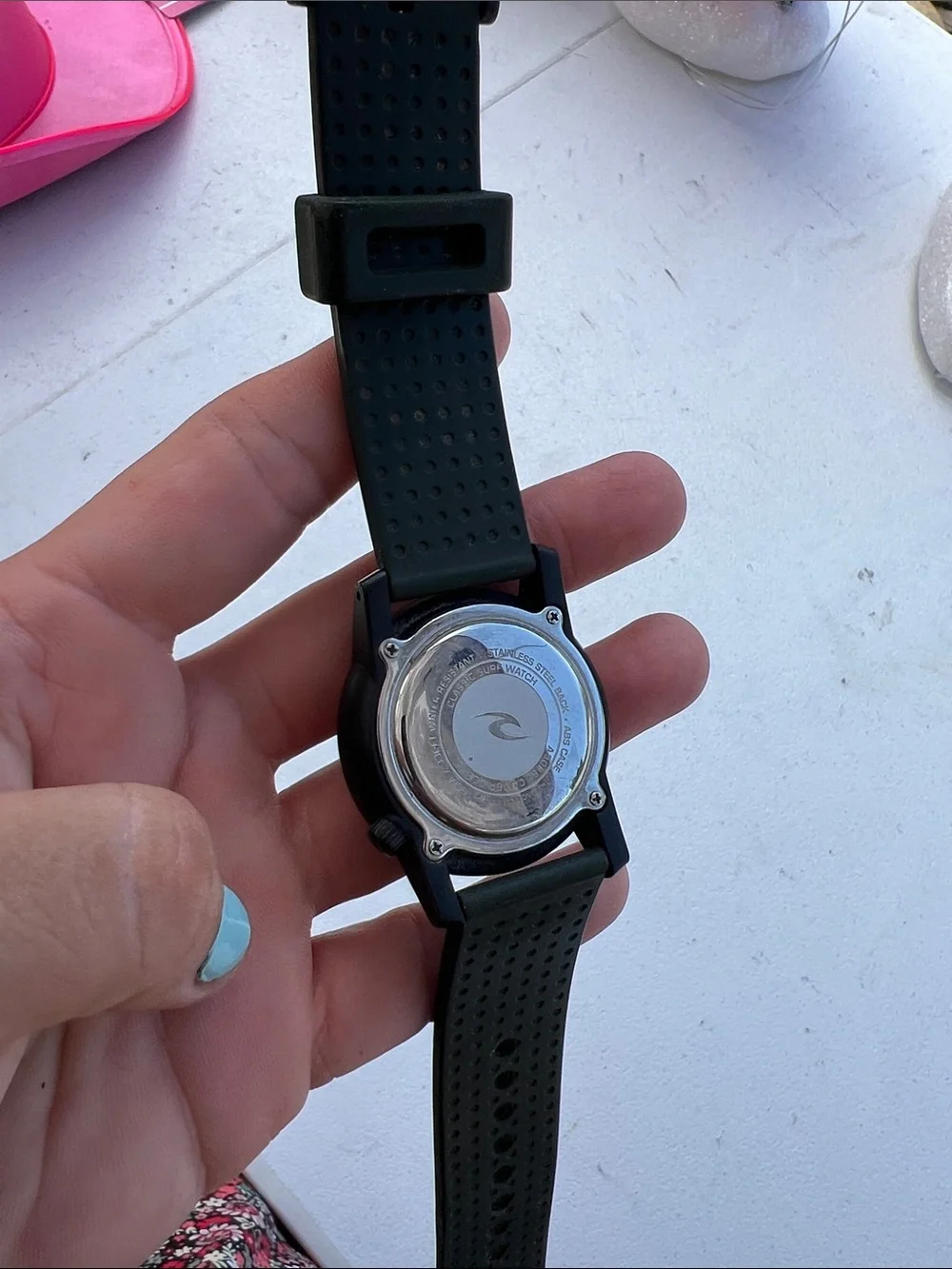 Rip Curl Green Men's Silicone Strap Watch with Matte Black Dial needs batteries